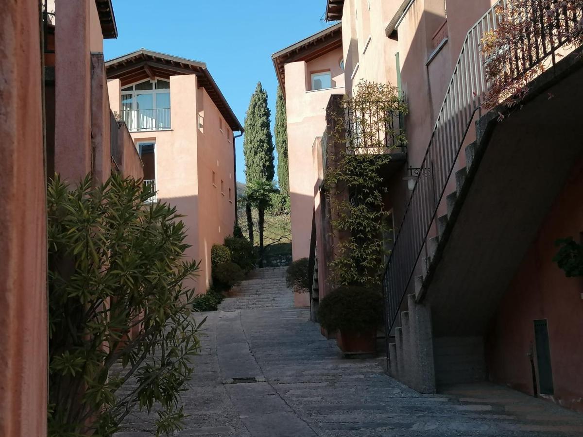 Appartamento In Villa Sul Garda Castion Veronese المظهر الخارجي الصورة